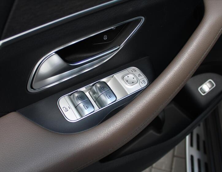 Mercedes-Benz GLE 28