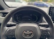Toyota RAV4 8
