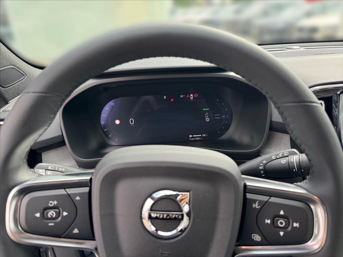 Volvo EX40