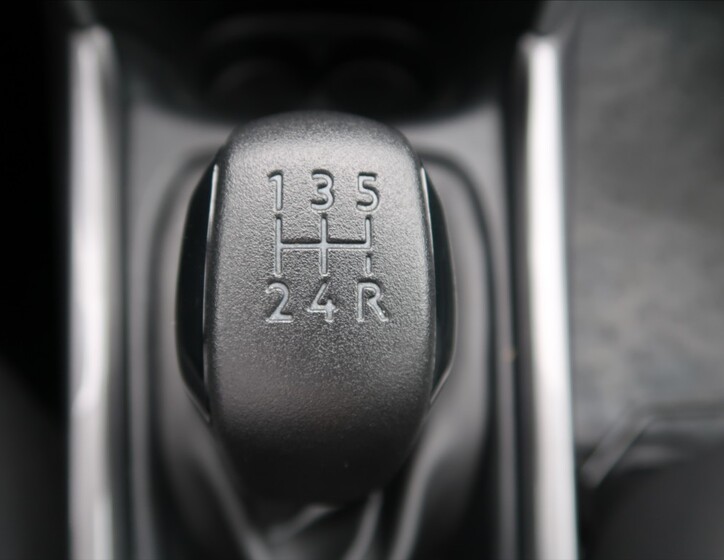 Peugeot 2008 23