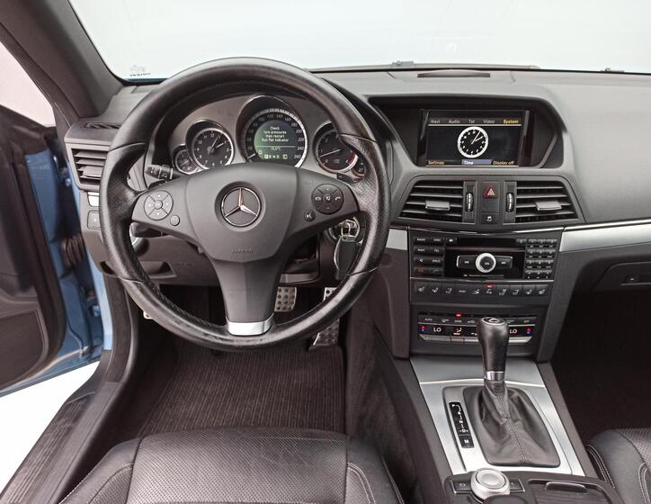 Mercedes-Benz Třídy E 18