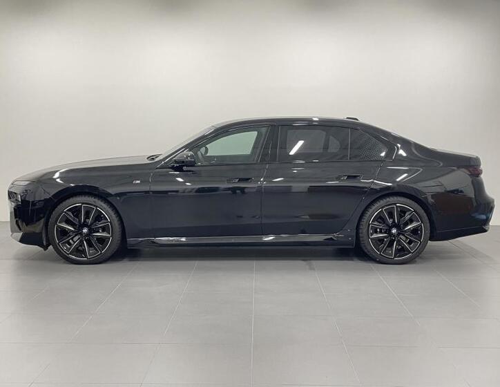 BMW i7 3