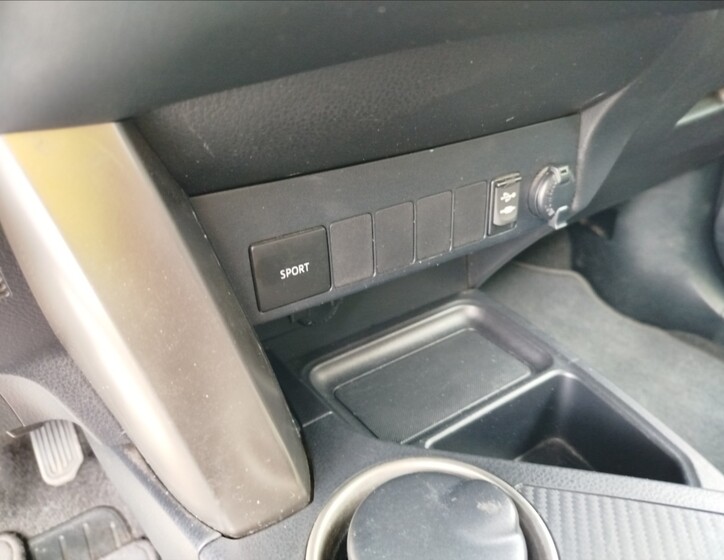 Toyota RAV4 18
