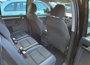 Volkswagen Touran 23