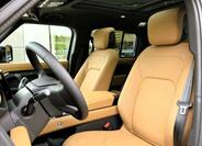 Land Rover Defender 11