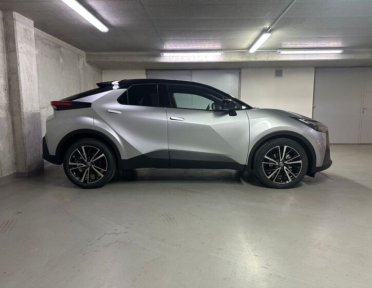 Toyota C-HR 4