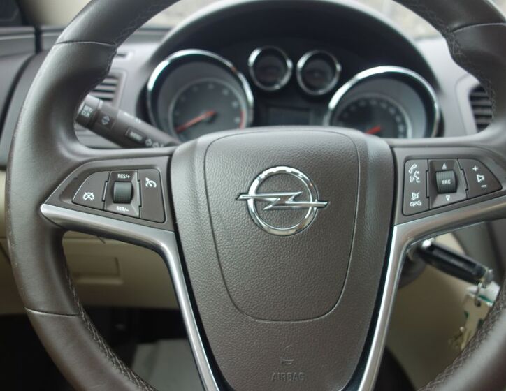 Opel Insignia 10