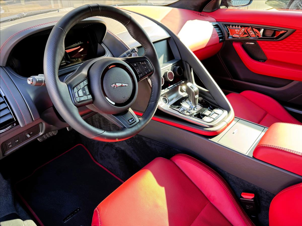 Jaguar F-Type
