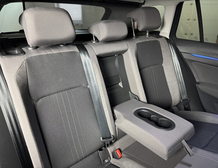 Volkswagen Golf 17