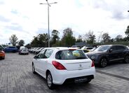 Peugeot 308 4