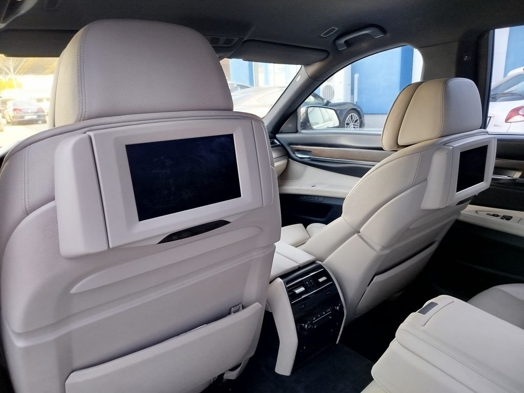 BMW Řada 7