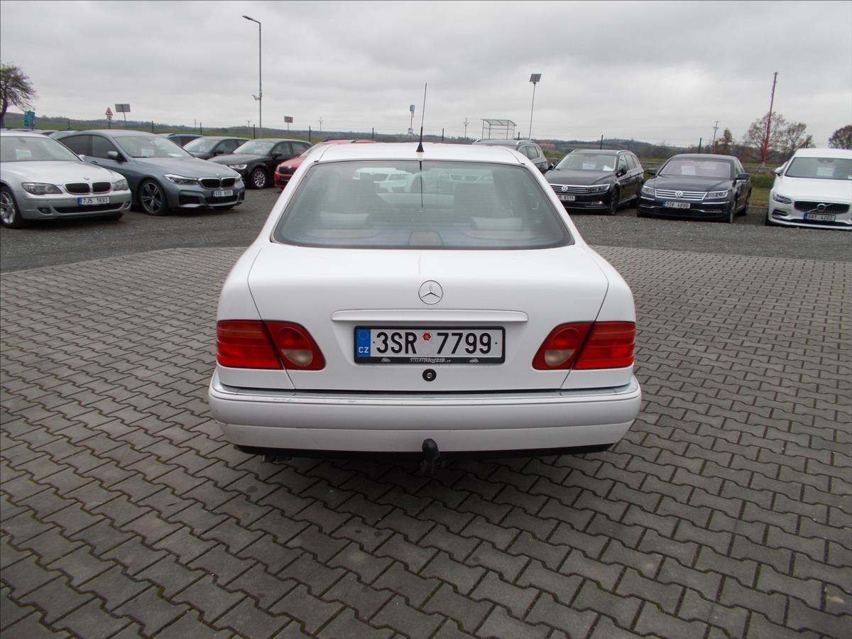 Mercedes-Benz Třídy E