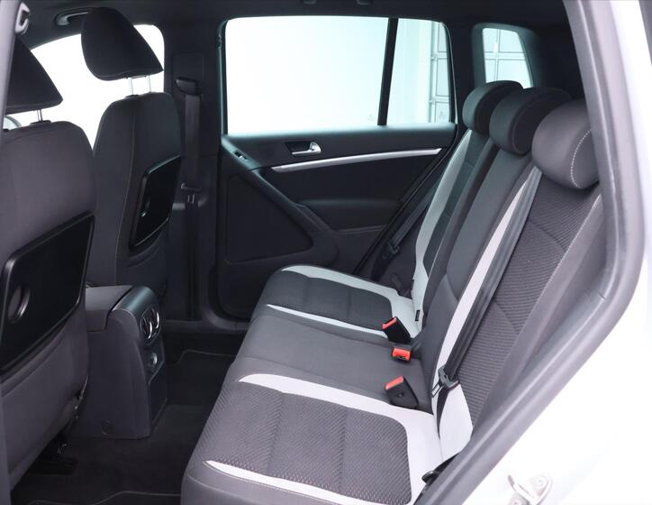 Volkswagen Tiguan 15