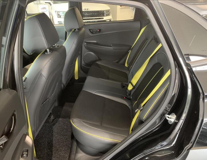 Hyundai Kona 12