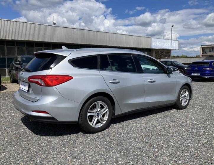 Ford Focus 8
