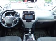 Toyota Land Cruiser 5