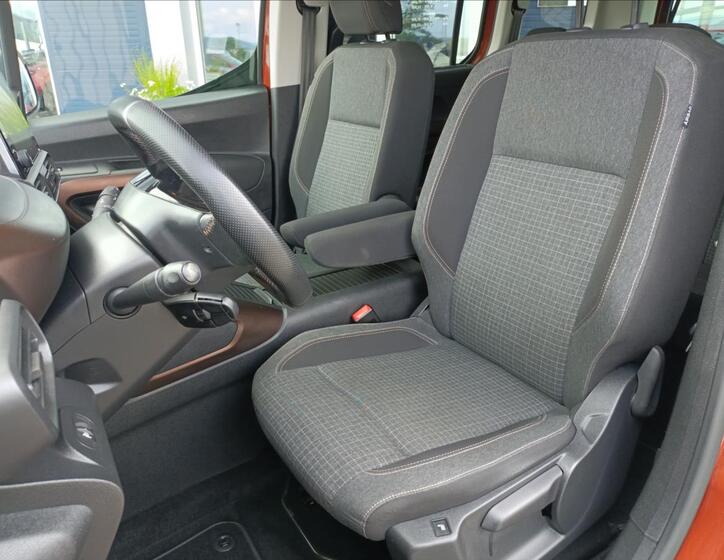 Peugeot Rifter 12