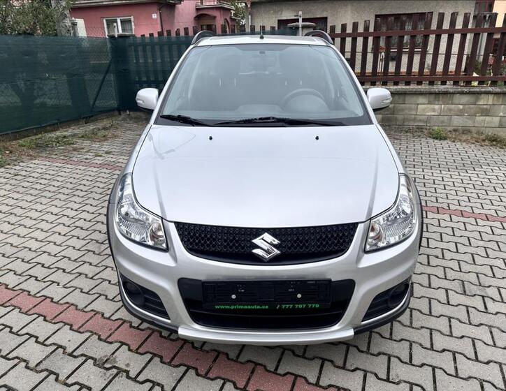 Suzuki SX4 1