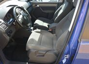 Volkswagen Touran 8
