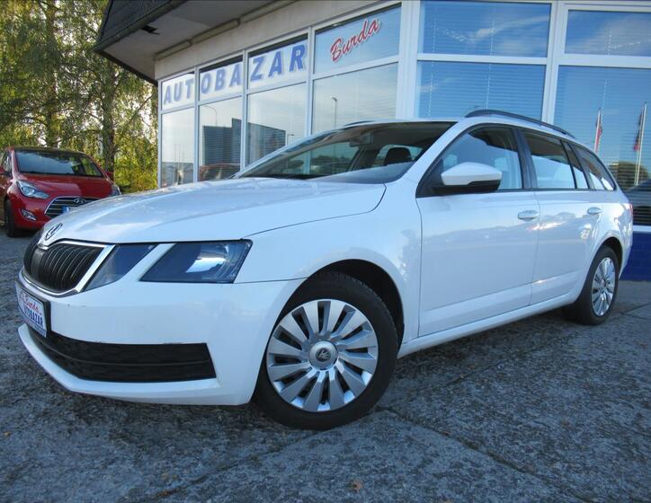 Škoda Octavia 1