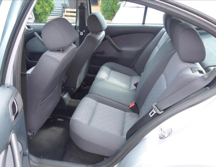 Škoda Octavia 14