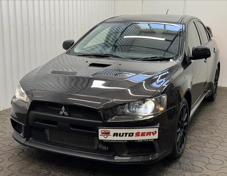 Mitsubishi Lancer 1