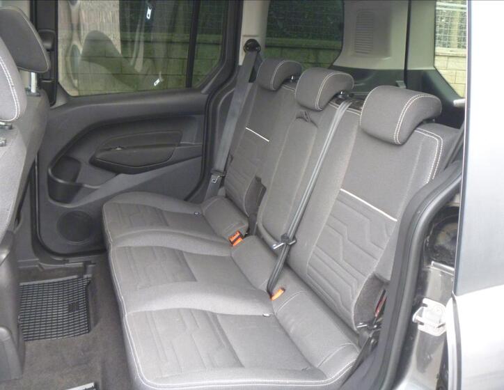 Ford Tourneo Connect 13