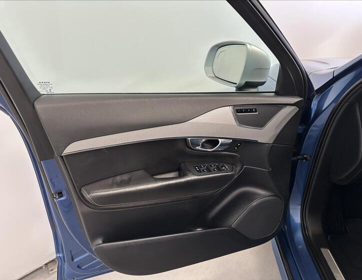 Volvo XC90 27
