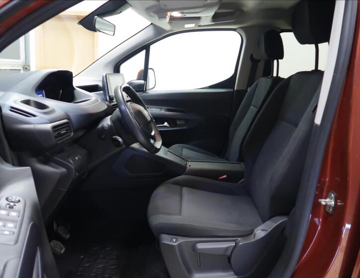 Peugeot Rifter 7