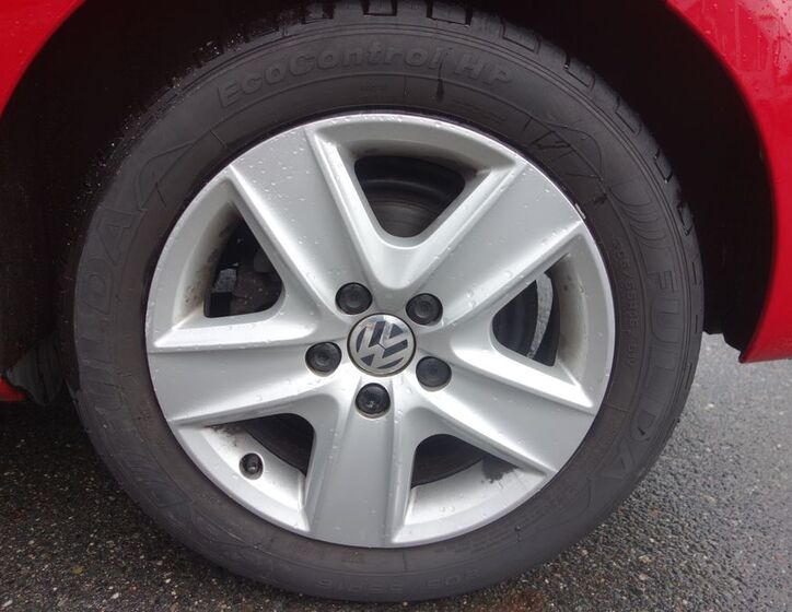 Volkswagen Golf 12