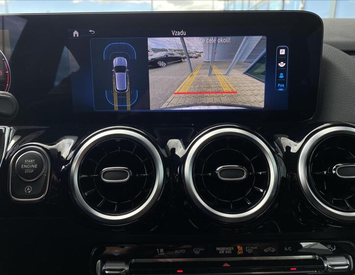 Mercedes-Benz GLA 20