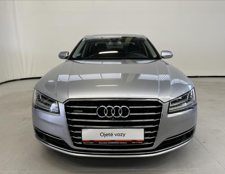 Audi A8 4
