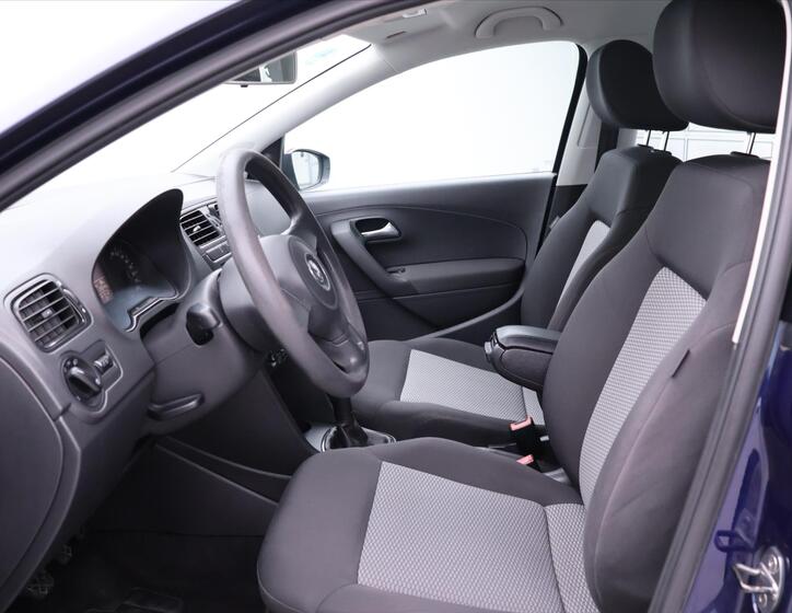 Volkswagen Polo 12