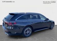 Mercedes-Benz Třídy E 8