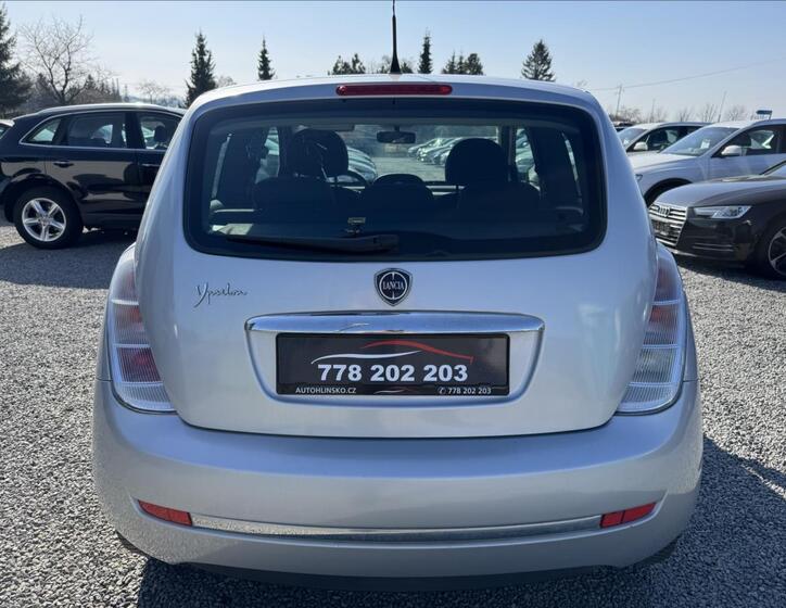 Lancia Y 6