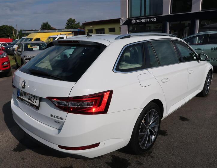 Škoda Superb 3
