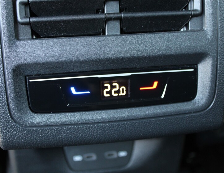 Volkswagen Golf 37