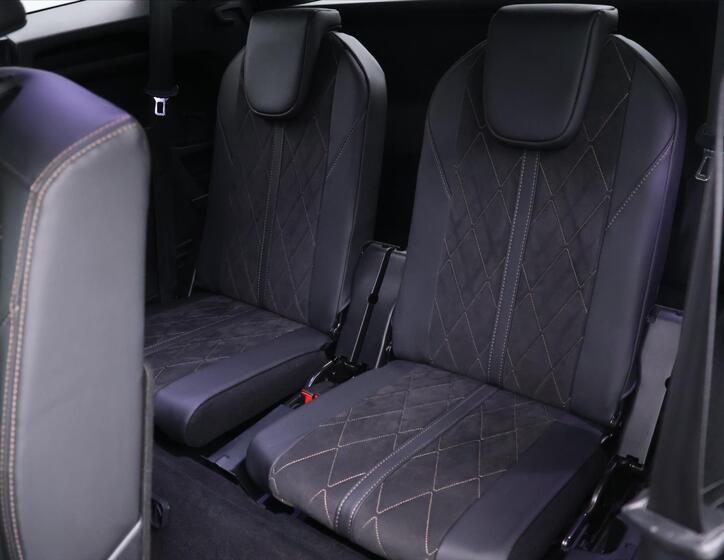Peugeot 5008 17