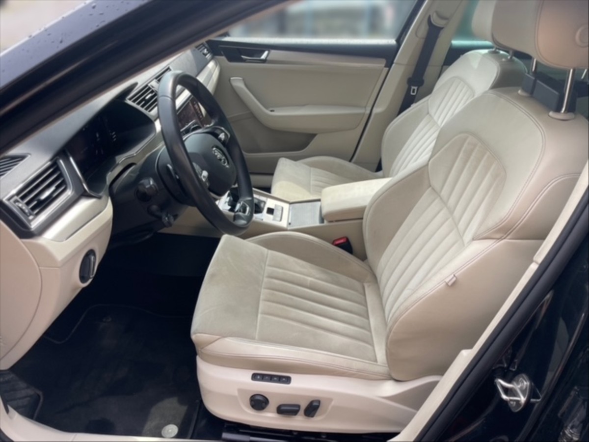 Škoda Superb