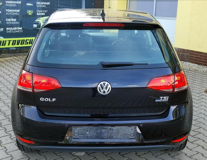 Volkswagen Golf 12