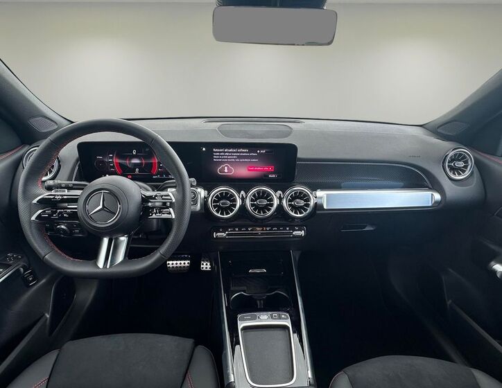 Mercedes-Benz GLB 12