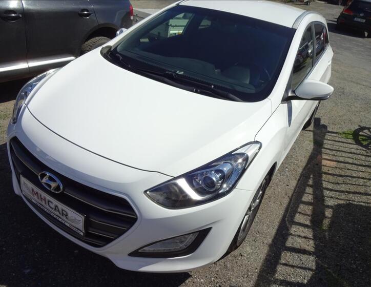 Hyundai i30 48