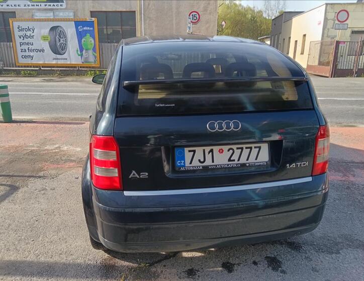 Audi A2 10