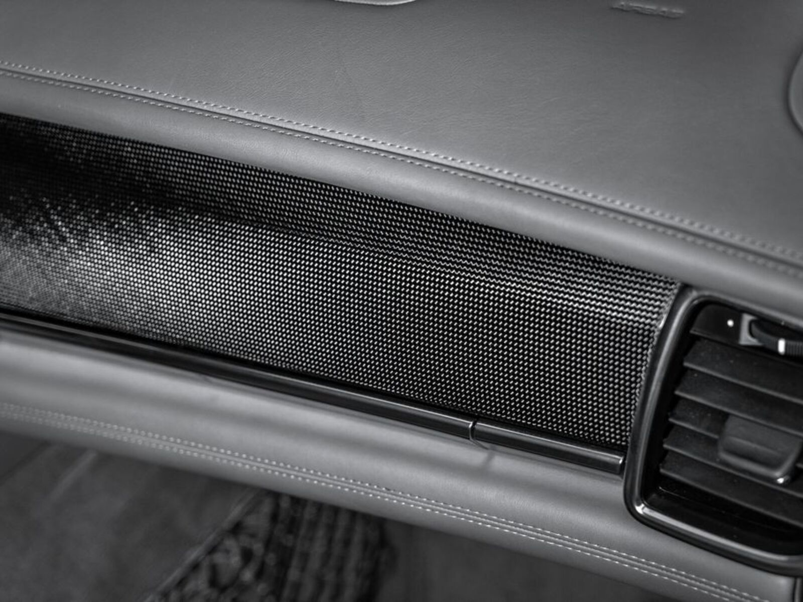Porsche Panamera 24