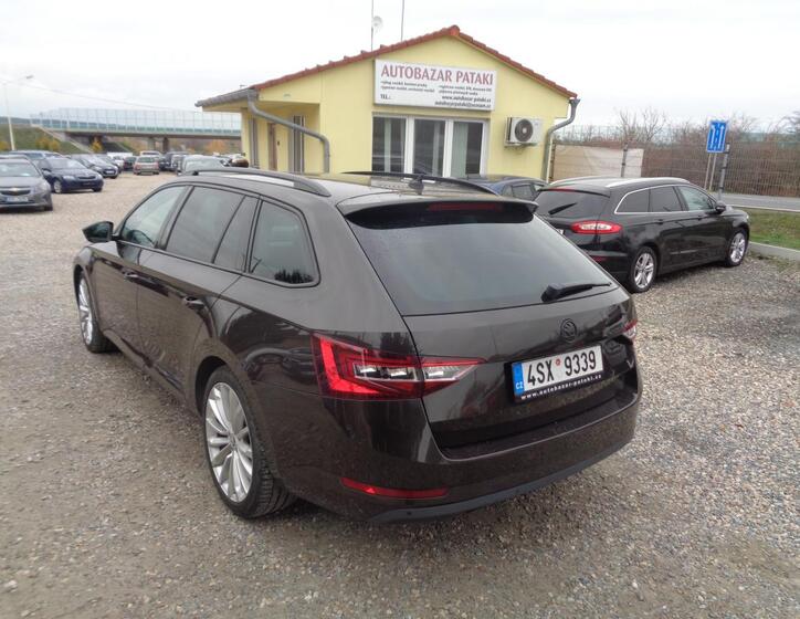 Škoda Superb 5