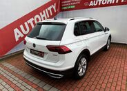 Volkswagen Tiguan 7