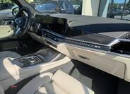 BMW X7 36