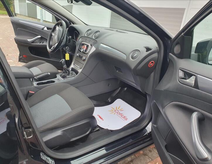 Ford Mondeo 19
