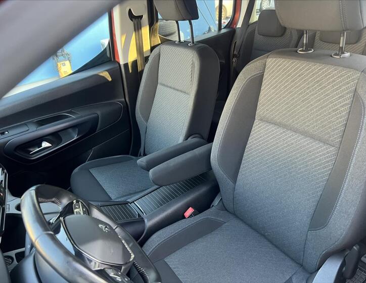 Peugeot Rifter 16