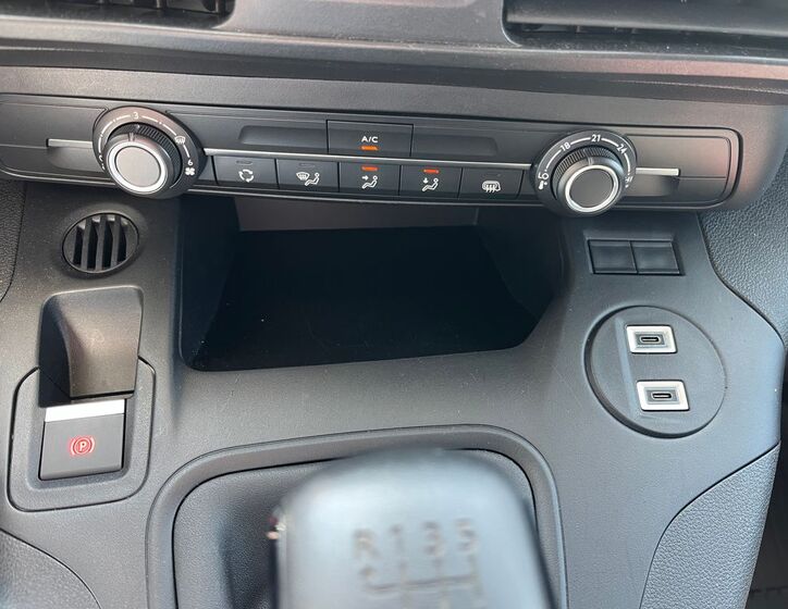 Toyota ProAce 18
